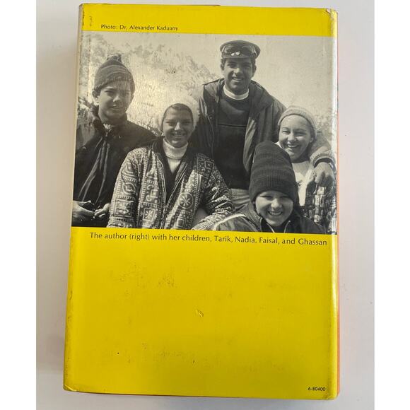 [SIGNED] At The Drop of a Veil - Book by Marianne Alireza - Picture 3 of 4